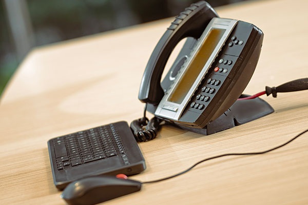 telephone-keyboard-mouse-listing-img